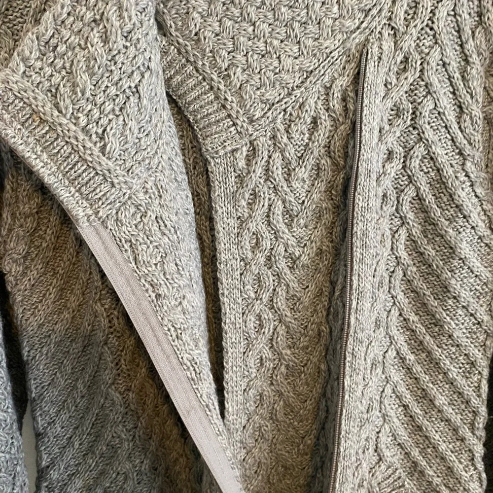 Aran Mor Made in Ireland Merino Wool Cable Knit Hooded Long Cardigan - Picture 8 of 14